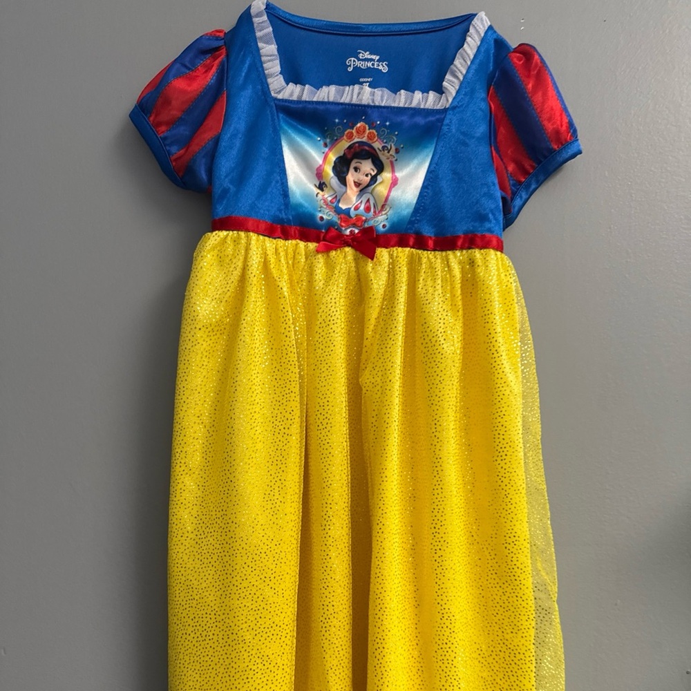 Disney princess snow white pj gown or dress up play, 2T
